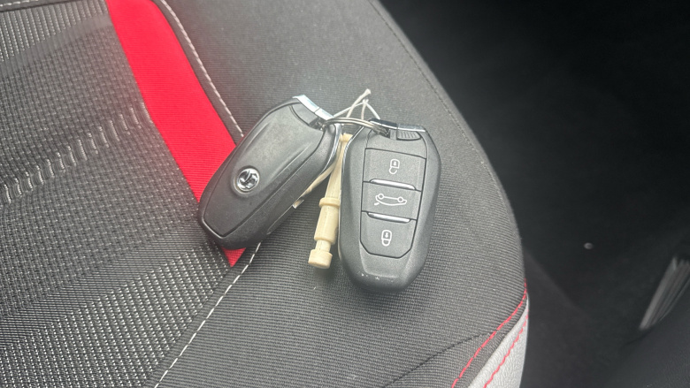 Vauxhall Mokka 100kW GS 50kWh 5dr Auto Electric Hatchback